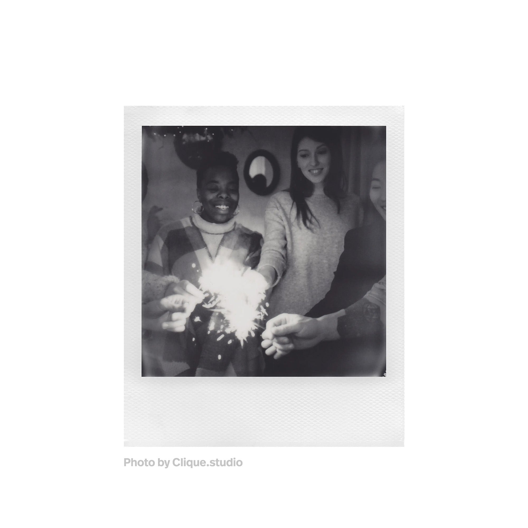 POLAROID B&W I-TYPE FILM נייר צילום שחור לבן