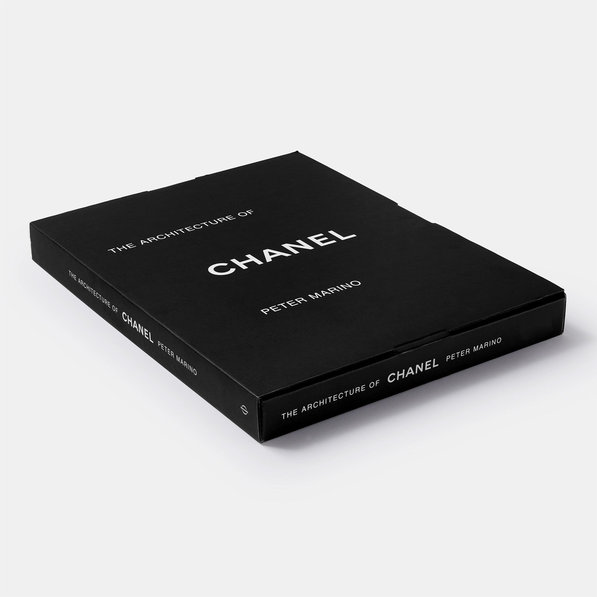 The Architecture of Chanel - כריכה קשה