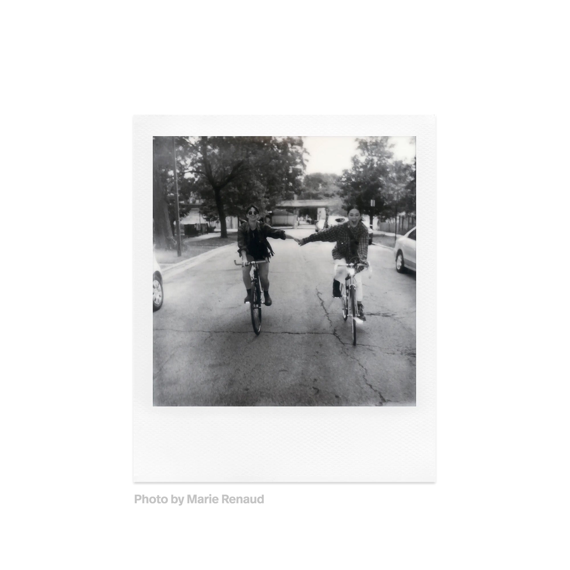 POLAROID B&W I-TYPE FILM נייר צילום שחור לבן