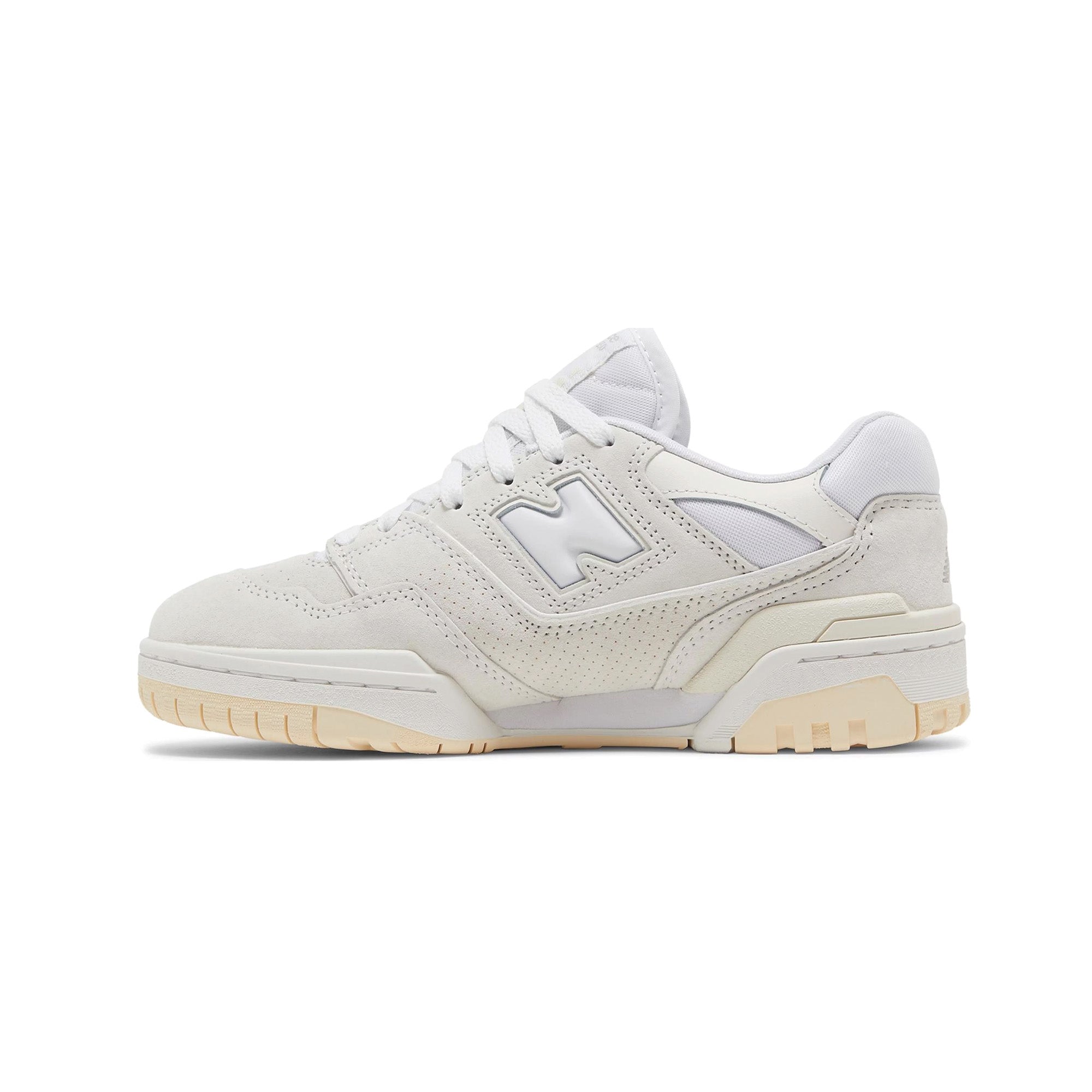 New Balance 550 Wmns מלח ים אגוז מקדמיה