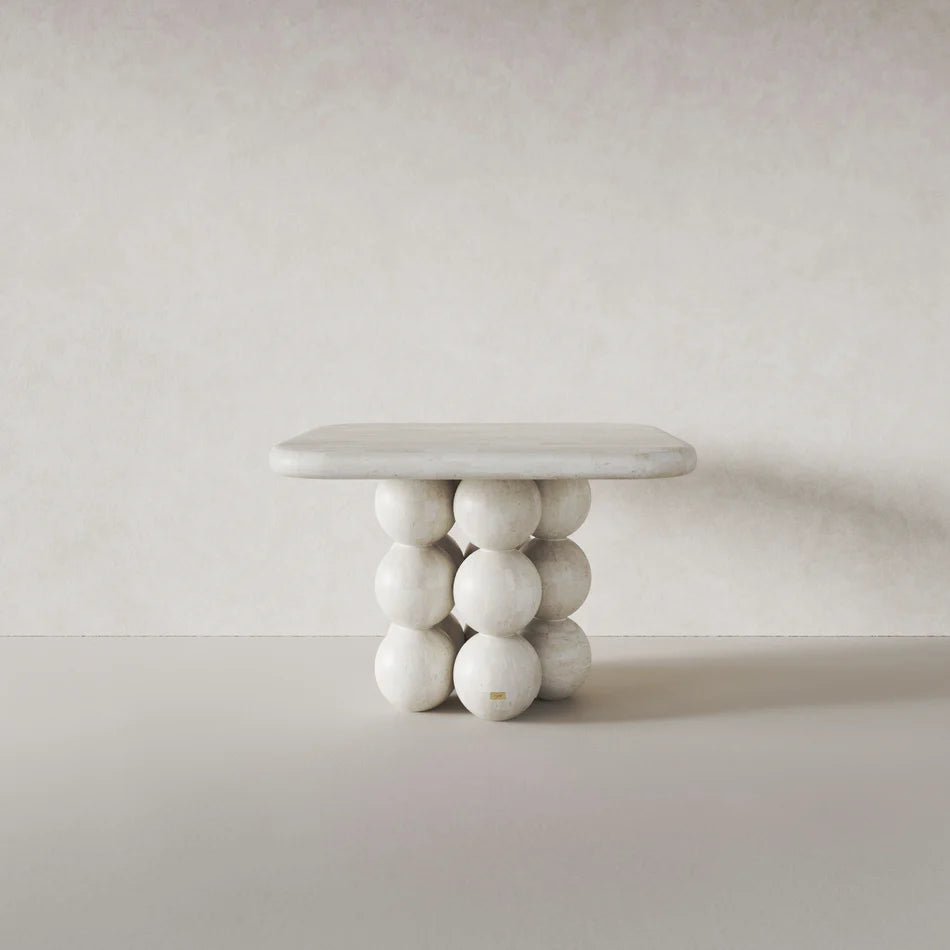 Perlas Square Dining Table