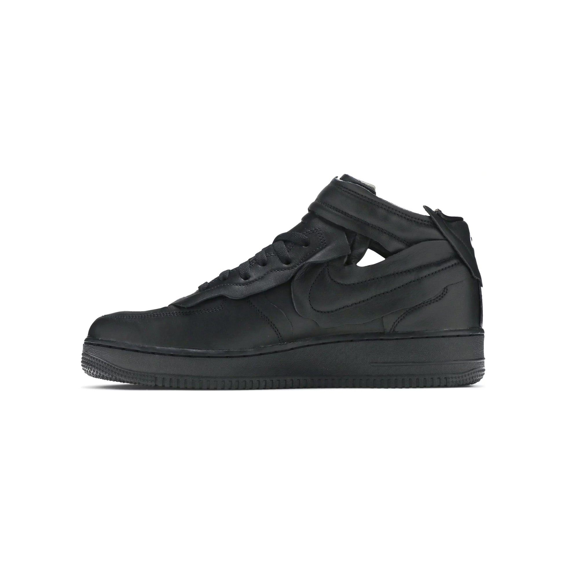 Nike Air Force 1 Mid Triple Black x Comme des Garçons